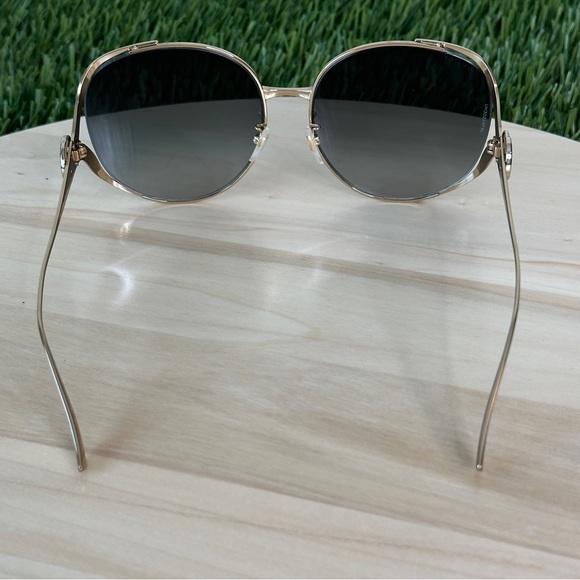 Gucci oversized oval sunglasses with case drawstring bag and cleaning cloth - Picture 7 of 14